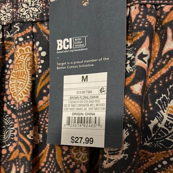 Patterned Brown Floral Ruffle Dress - Picture 4 of 9